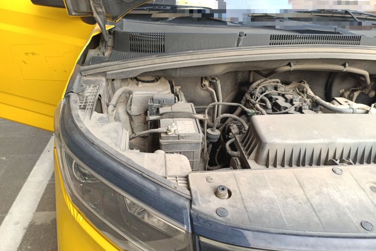Used Wuling Zhengcheng 2021 1.5T Manual Luxury Version Engine Bay Right