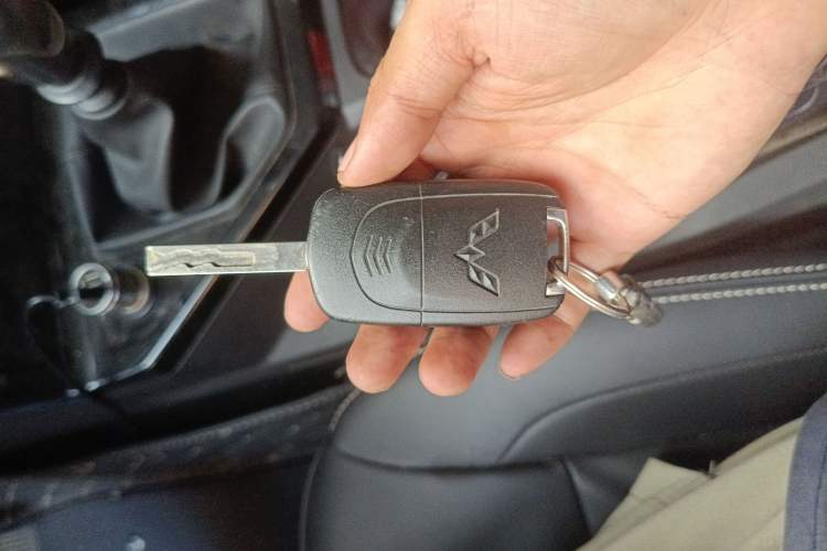 Used Wuling Zhengcheng 2021 1.5T Manual Luxury Version Vehicle Key