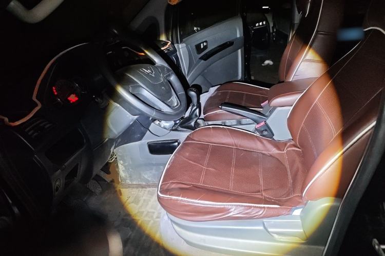 Used Wuling Zhengcheng 2015 1.5L Comfort L3C Driver Seat