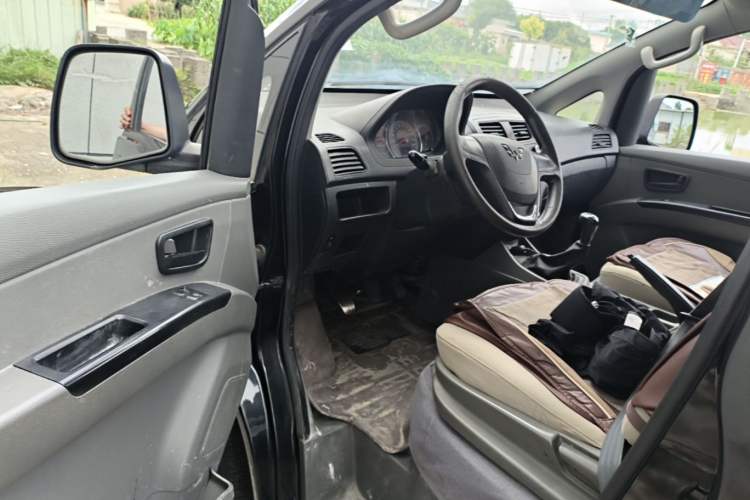 Used Wuling Zhengcheng 2015 1.5L Comfort L3C Driver Seat