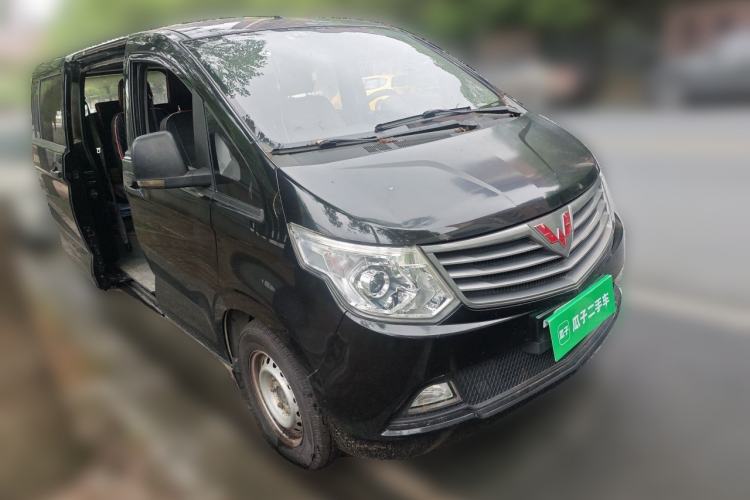 Used Wuling Zhengcheng 2015 1.5L Comfort L3C Front Right 45 Deg