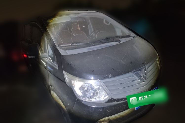Used Wuling Zhengcheng 2015 1.5L Comfort L3C Front Right 45 Deg