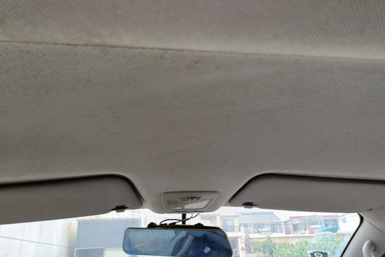 Used Wuling Zhengcheng 2015 1.5L Comfort L3C Headliner