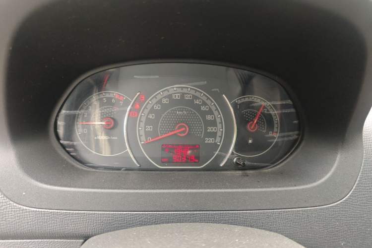 Used Wuling Zhengcheng 2015 1.5L Comfort L3C Instrument Cluster