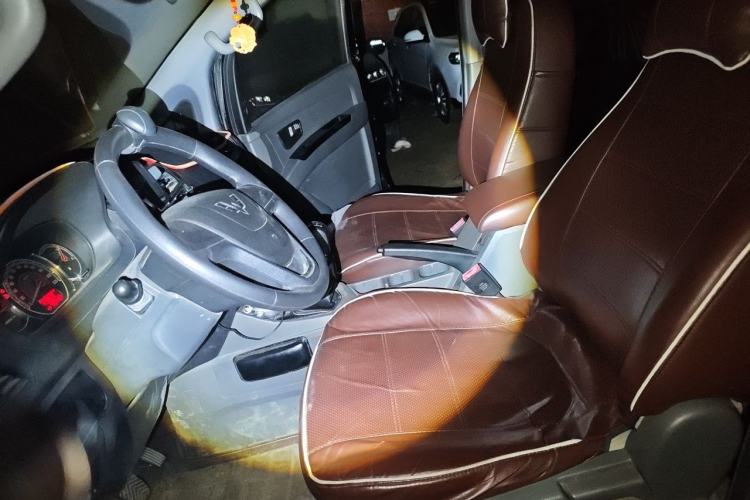 Used Wuling Zhengcheng 2015 1.5L Comfort L3C Left Front Seat