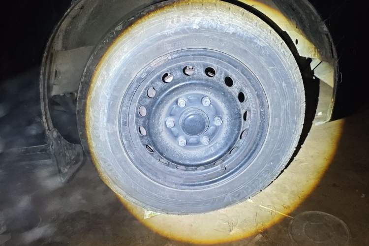 Used Wuling Zhengcheng 2015 1.5L Comfort L3C Right Front Wheel Hub