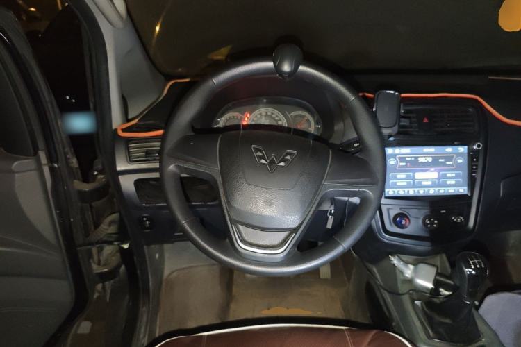 Used Wuling Zhengcheng 2015 1.5L Comfort L3C Steering Wheel