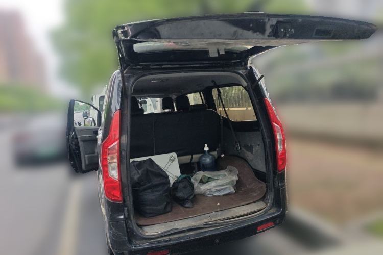 Used Wuling Zhengcheng 2015 1.5L Comfort L3C Trunk