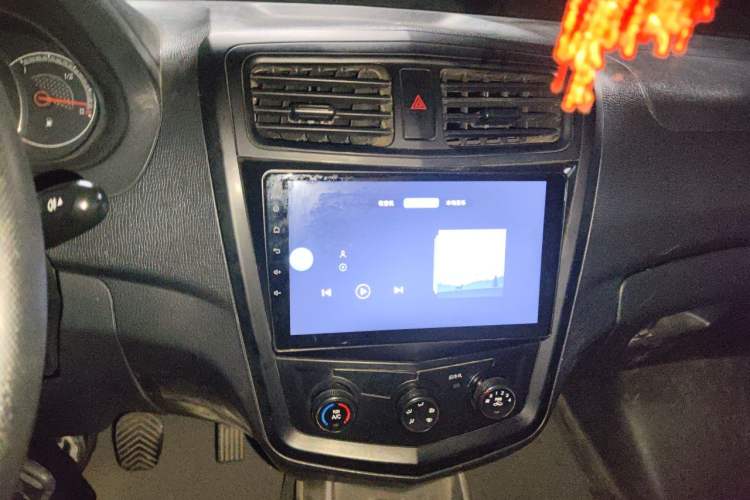 Used Wuling Zhengcheng 2015 1.8L Comfort Model LJ479QE2 Audio And AC Panel