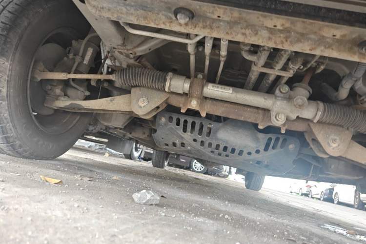Used Wuling Zhengcheng 2015 1.5L Comfort L3C Chassis Front