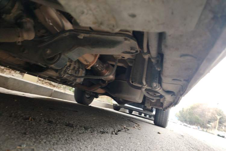 Used Wuling Zhengcheng 2015 1.5L Comfort L3C Chassis Front Left