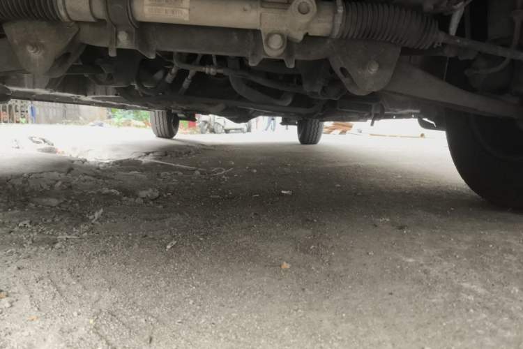 Used Wuling Zhengcheng 2015 1.5L Comfort L3C Chassis Front