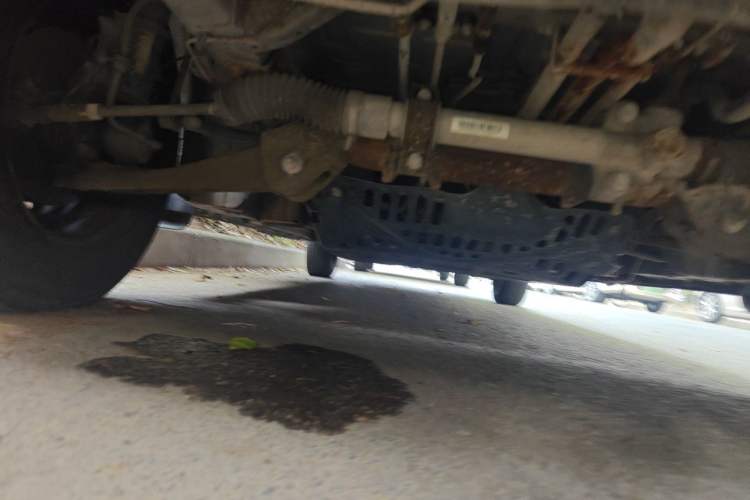 Used Wuling Zhengcheng 2015 1.8L Comfort Model LJ479QE2 Chassis Front
