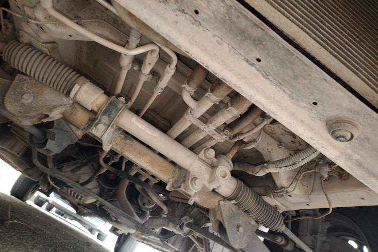 Used Wuling Zhengcheng 2015 1.5L Comfort L3C Chassis Front
