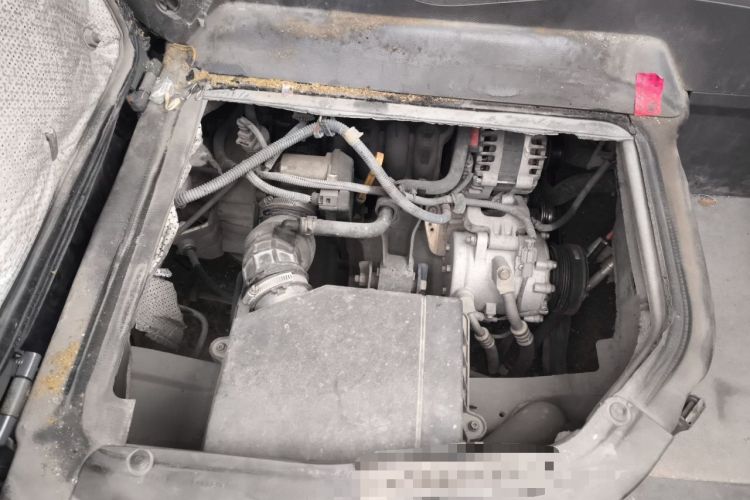 Used Wuling Zhengcheng 2015 1.5L Comfort L3C Engine Bay Left