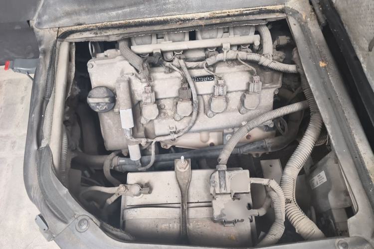 Used Wuling Zhengcheng 2015 1.5L Comfort L3C Engine Bay