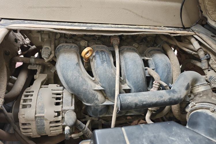 Used Wuling Zhengcheng 2015 1.8L Luxury Model LJ479QE2 Engine Bay