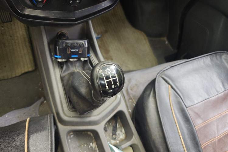 Used Wuling Zhengcheng 2015 1.8L Comfort Model LJ479QE2 Gear Lever
