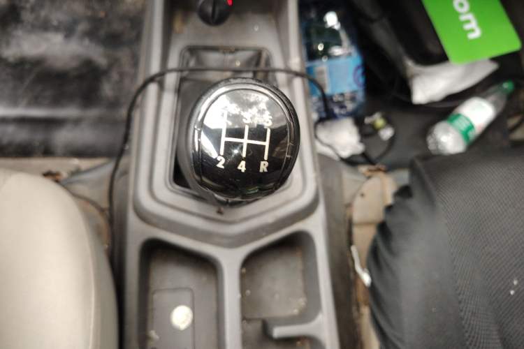 Used Wuling Zhengcheng 2015 1.5L Comfort L3C Gear Lever