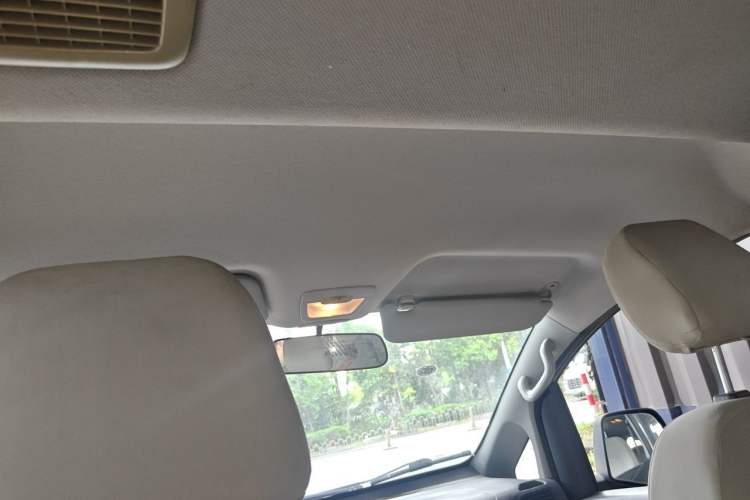 Used Wuling Zhengcheng 2015 1.5L Comfort L3C Headliner