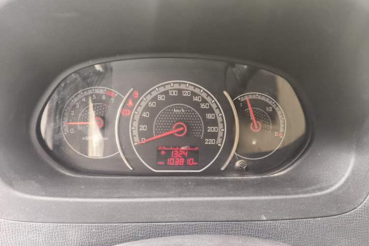 Used Wuling Zhengcheng 2015 1.5L Comfort L3C Instrument Cluster
