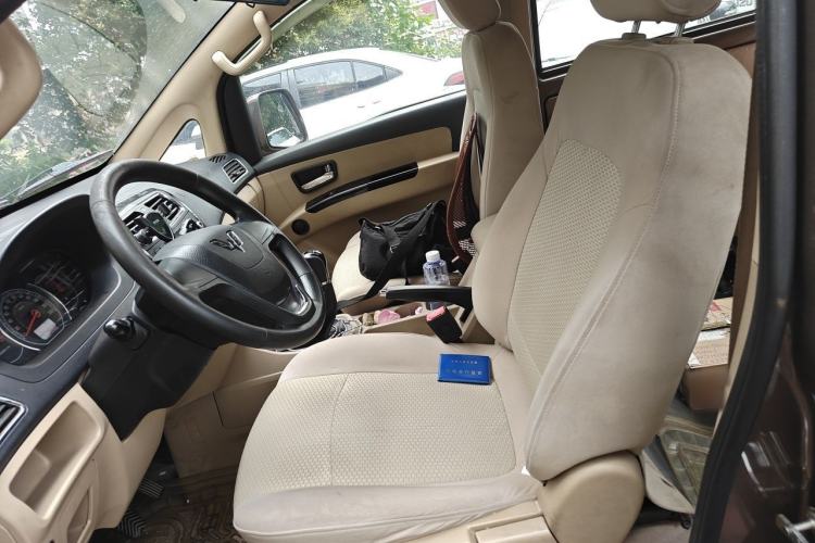 Used Wuling Zhengcheng 2015 1.8L Luxury Model LJ479QE2 Left Front Seat