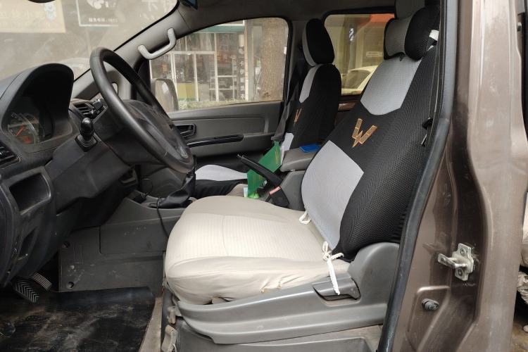 Used Wuling Zhengcheng 2015 1.5L Comfort L3C Left Front Seat