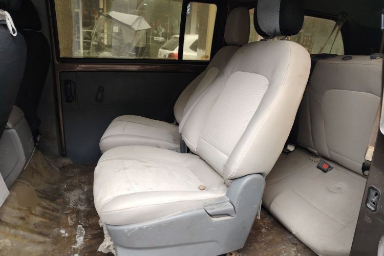 Used Wuling Zhengcheng 2015 1.5L Comfort L3C Left Rear Seat