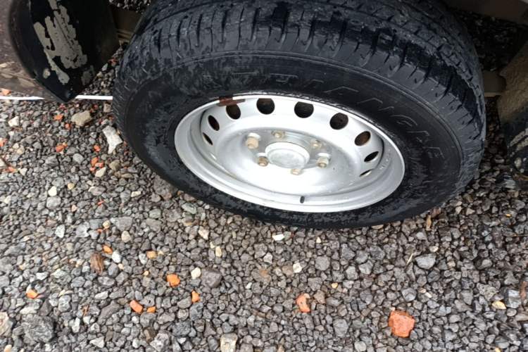 Used Wuling Zhengcheng 2015 1.5L Comfort L3C Right Rear Wheel Hub