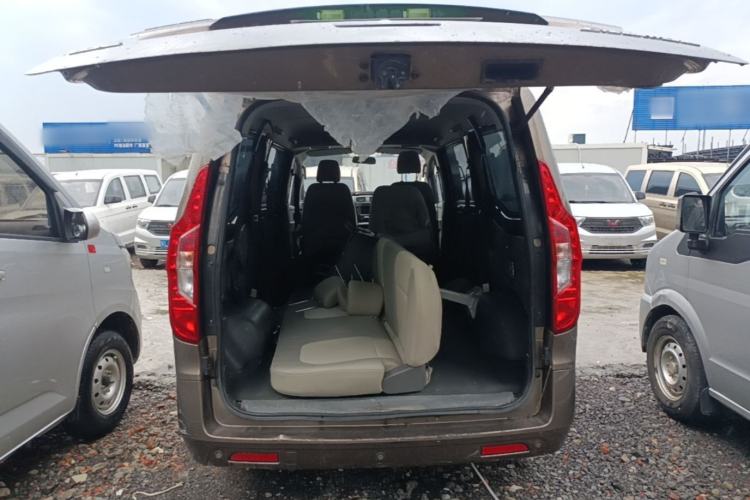 Used Wuling Zhengcheng 2015 1.5L Comfort L3C Trunk