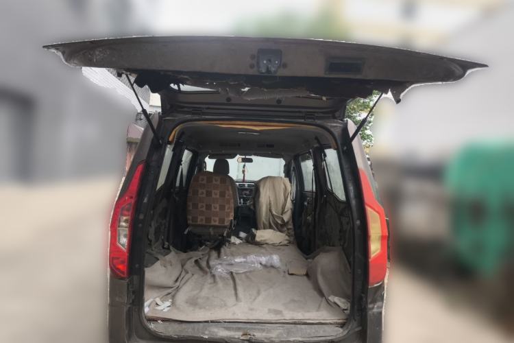 Used Wuling Zhengcheng 2015 1.5L Comfort L3C Trunk
