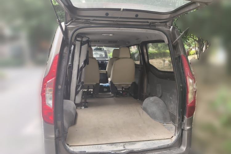 Used Wuling Zhengcheng 2015 1.5L Comfort L3C Trunk