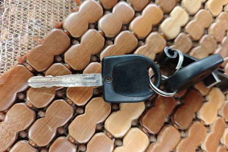 Used Wuling Zhengcheng 2015 1.5L Comfort L3C Vehicle Key