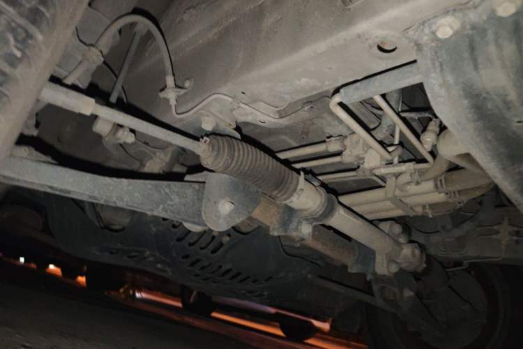 Used Wuling Zhengcheng 2015 1.5L Comfort L3C Chassis Front Right
