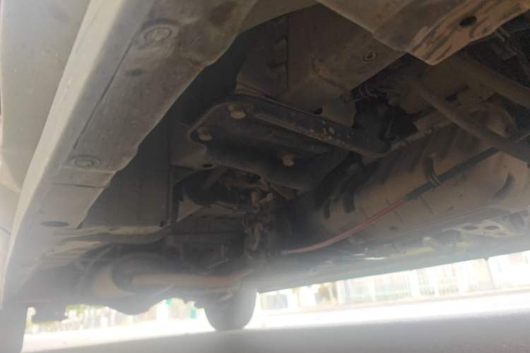 Used Wuling Zhengcheng 2015 1.5L Comfort L3C Chassis Front Right
