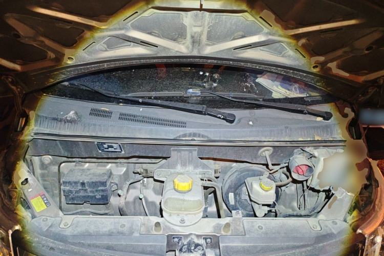 Used Wuling Zhengcheng 2015 1.5L Comfort L3C Engine Bay