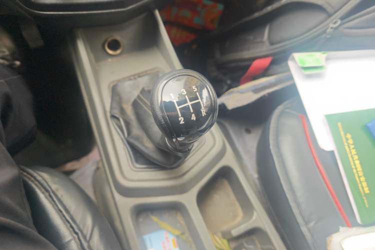 Used Wuling Zhengcheng 2015 1.5L Comfort L3C Gear Lever