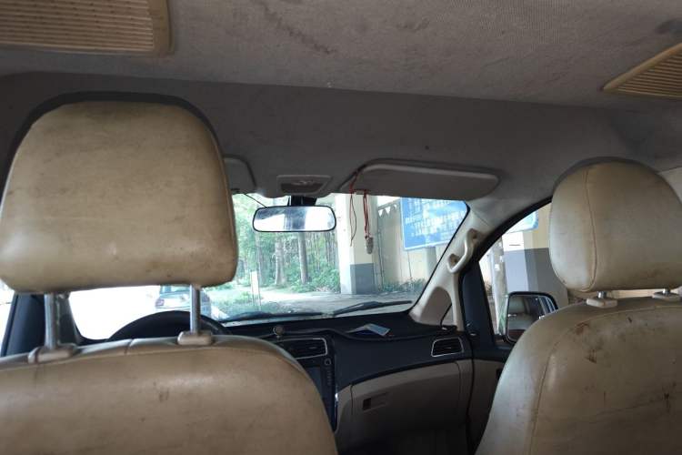 Used Wuling Zhengcheng 2015 1.8L Comfort Model LJ479QE2 Headliner