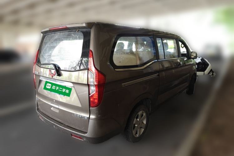 Used Wuling Zhengcheng 2015 1.8L Comfort Model LJ479QE2 Rear Right 45 Deg