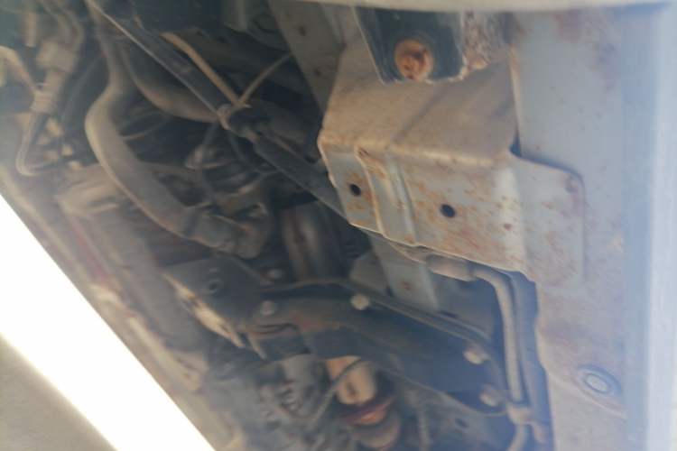 Used Wuling Zhengcheng 2015 1.5L Comfort L3C Chassis Front Left