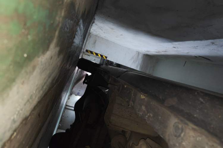 Used Wuling Zhengcheng 2015 1.5L Comfort L3C Chassis Front Right