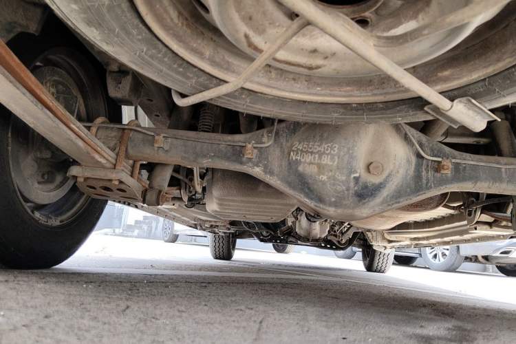 Used Wuling Zhengcheng 2015 1.8L Comfort Model LJ479QE2 Chassis Rear