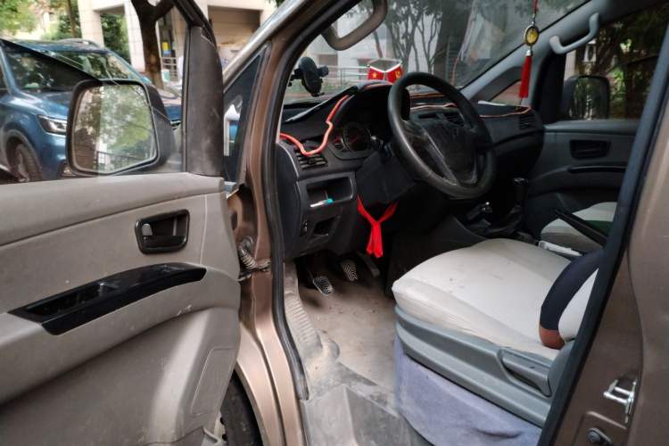 Used Wuling Zhengcheng 2015 1.5L Comfort L3C Driver Seat