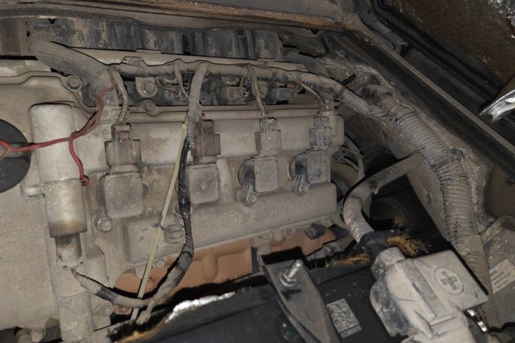 Used Wuling Zhengcheng 2015 1.5L Comfort L3C Engine Bay