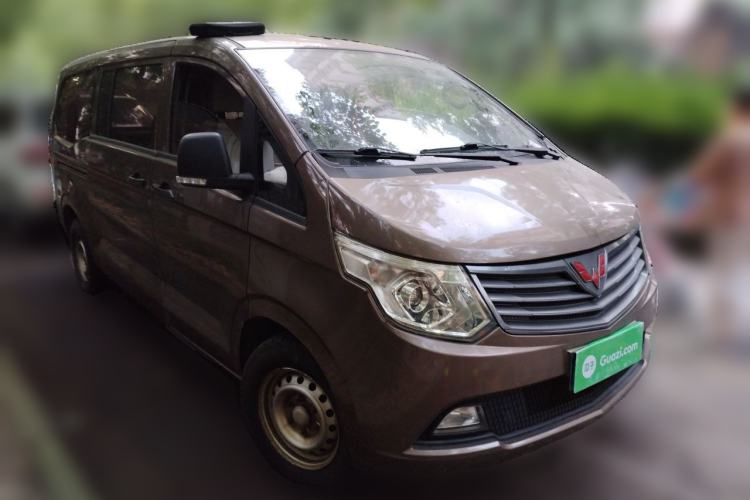 Used Wuling Zhengcheng 2015 1.5L Comfort L3C Front Right 45 Deg