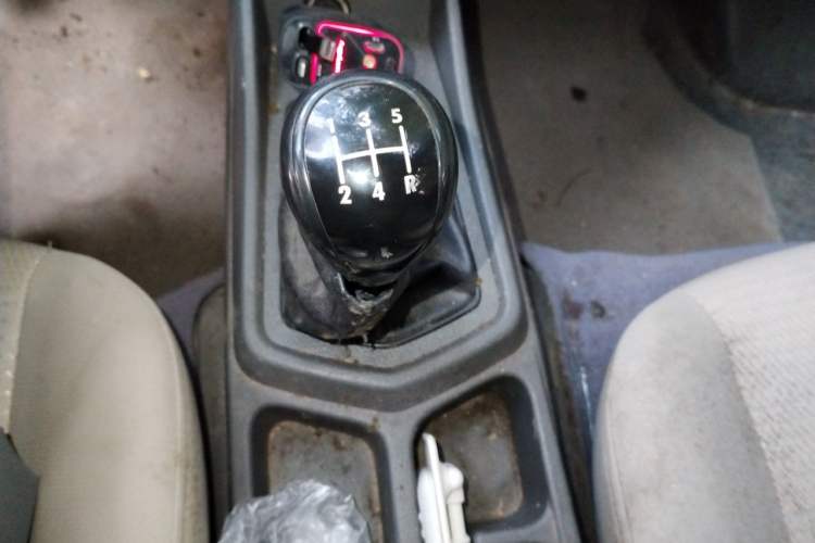 Used Wuling Zhengcheng 2015 1.5L Comfort L3C Gear Lever