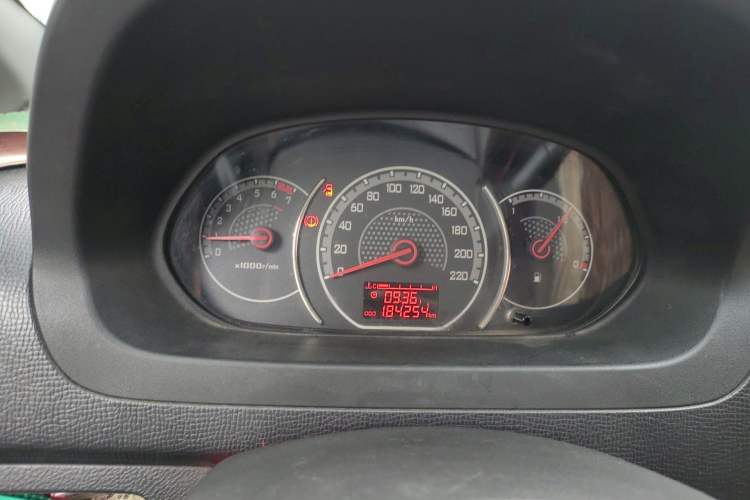 Used Wuling Zhengcheng 2015 1.8L Comfort Model LJ479QE2 Instrument Cluster