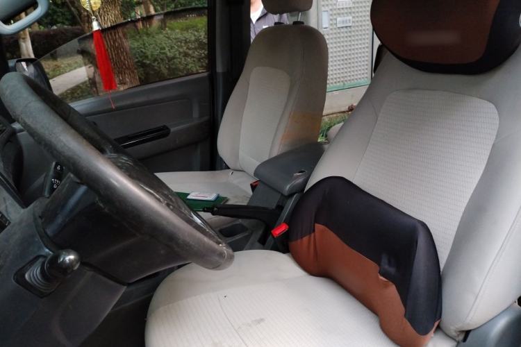 Used Wuling Zhengcheng 2015 1.5L Comfort L3C Left Front Seat