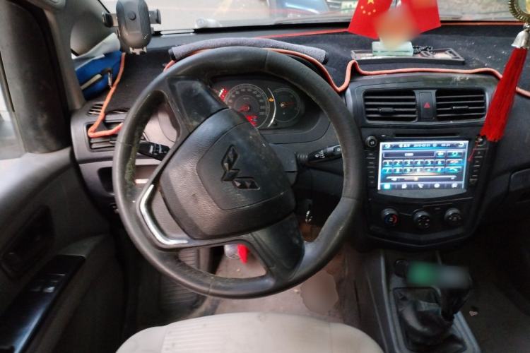 Used Wuling Zhengcheng 2015 1.5L Comfort L3C Steering Wheel