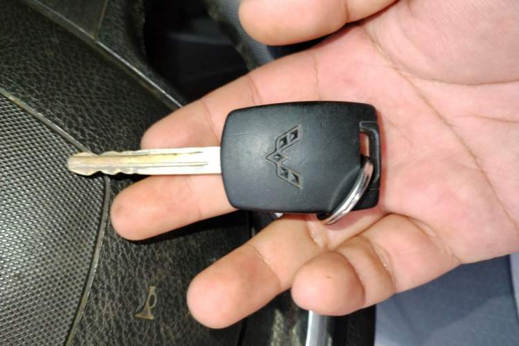 Used Wuling Zhengcheng 2015 1.5L Comfort L3C Vehicle Key
